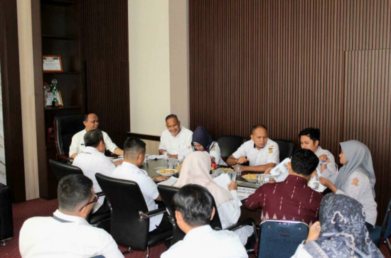 Tingkatkan Sinergi dan Kinerja, Kadis Perkim Kampar Gelar Rapat Internal Bidang Perumahan