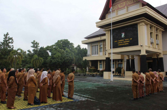 Jaga Nama Baik Instansi, Kadis Perkim Kampar Tekankan Antisipasi Penipuan dan Profesionalisme Kerja